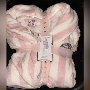 Victoria’s Secret Robe